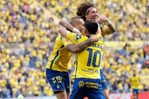 لاس بالماس يحول تأخره لتعادل مثير ضد ألافيس في الليجا